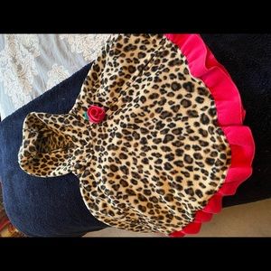 Mack & co 4T cheetah and pink fleece poncho